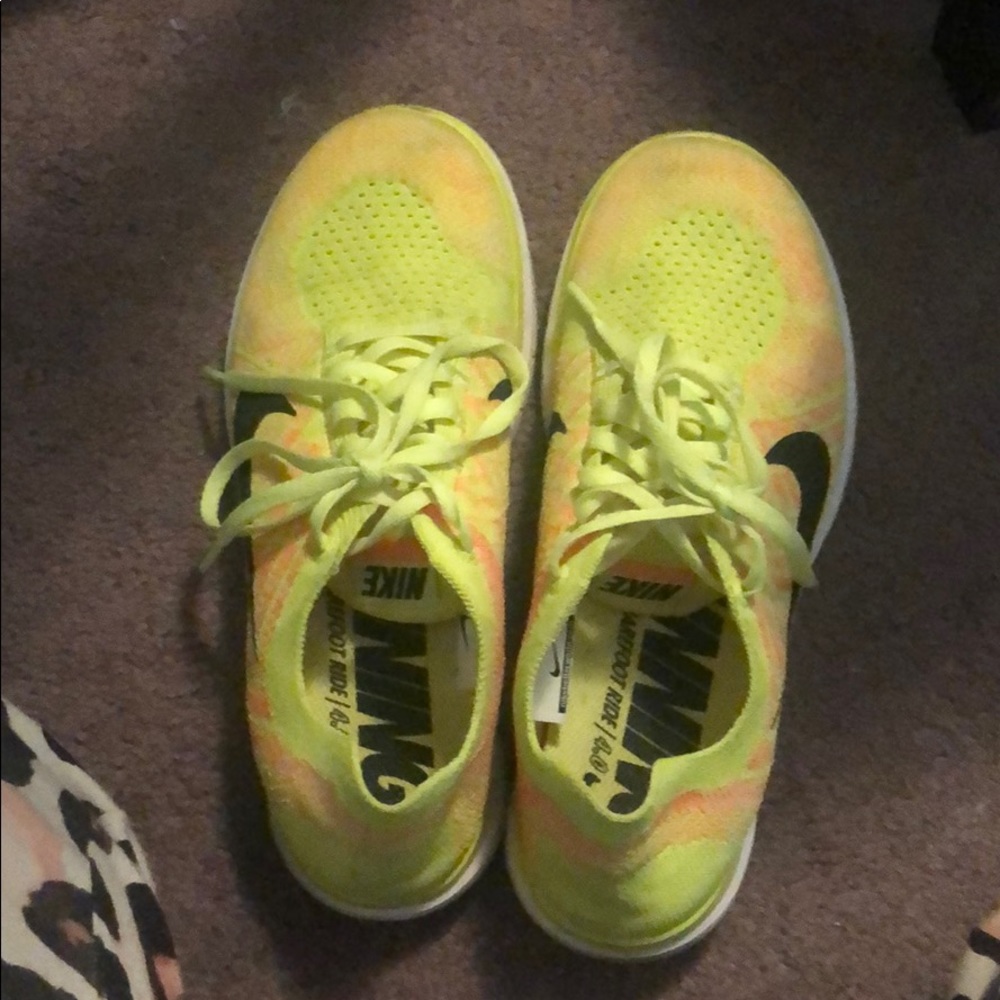 Neon Nike free